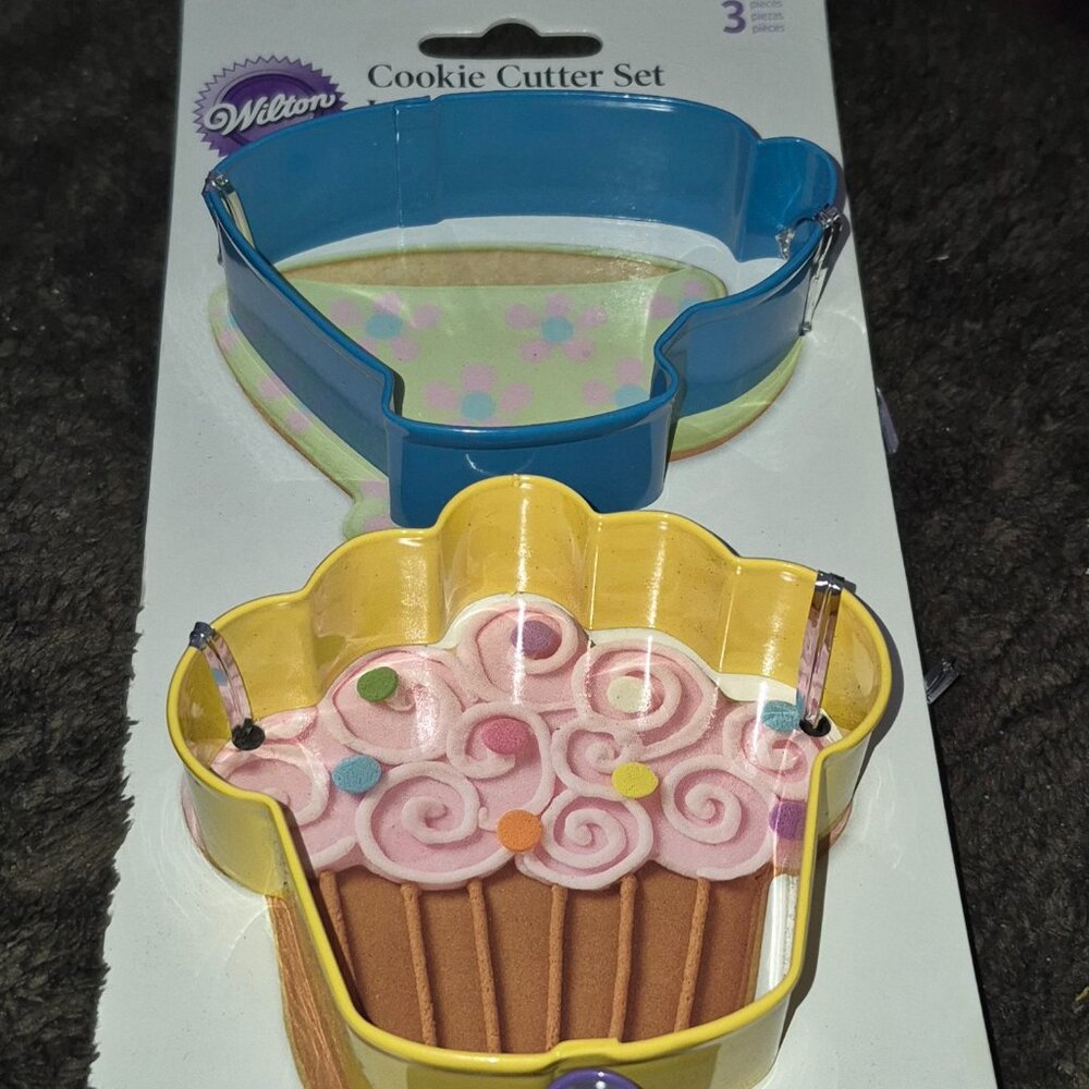 Wilton 3 piece Tea Party Metal Cookie Cutter Set Teapot, Cup and Cupcake NEW